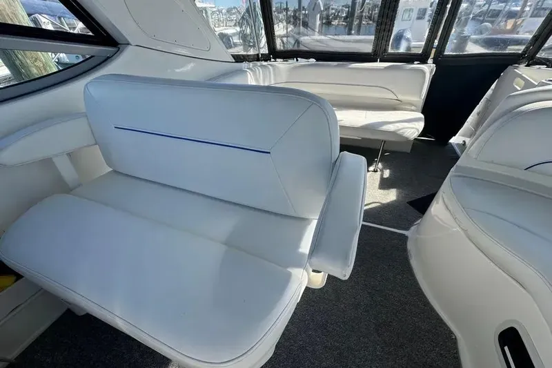Slide: The Image of 2008 Bayliner 300 Ciera 10 - 10