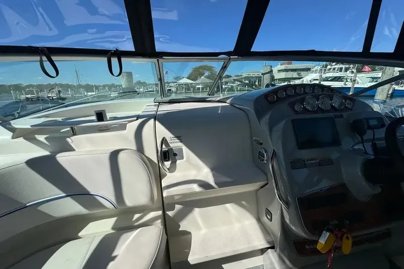 Slide: The Image of 2008 Bayliner 300 Ciera 14 - 14