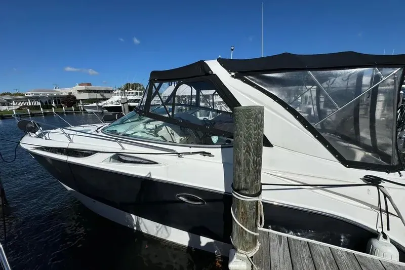 Slide: The Image of 2008 Bayliner 300 Ciera 3 - 3
