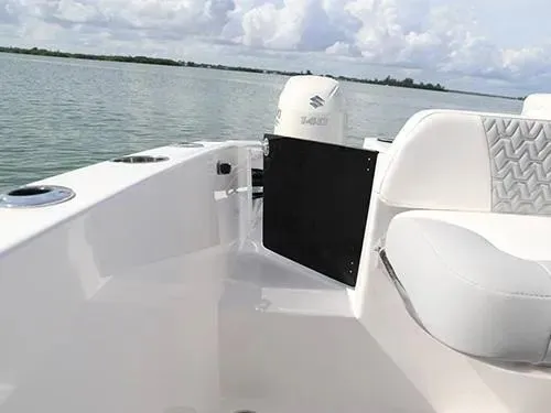 Slide: The Image of 2025 Twin Vee 240 GFX DC 7 - 7