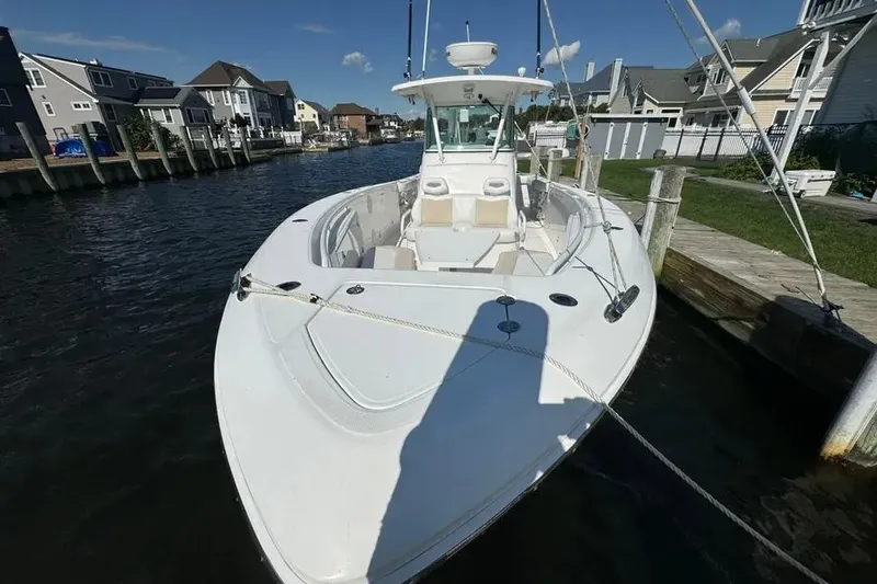 Slide: The Image of 2011 Everglades 325 Center Console 25 - 25