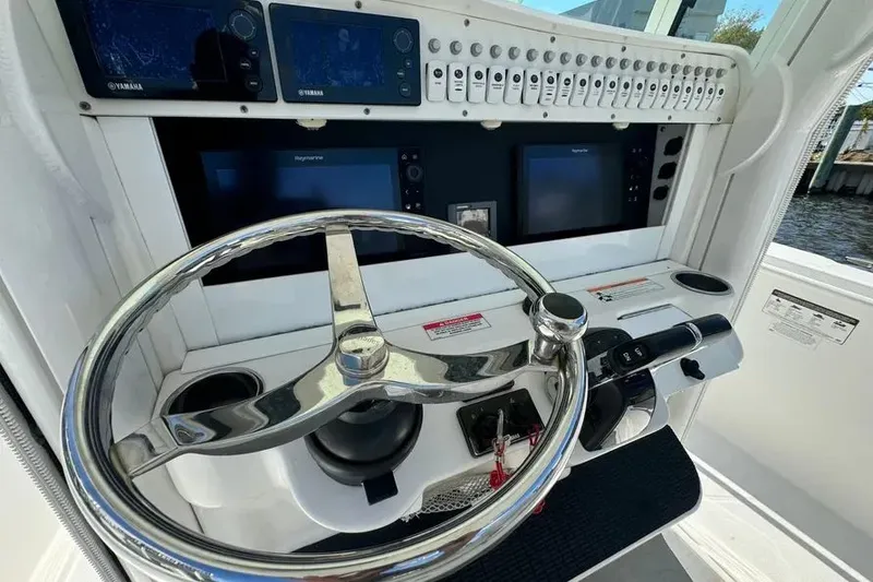 Slide: The Image of 2011 Everglades 325 Center Console 8 - 8