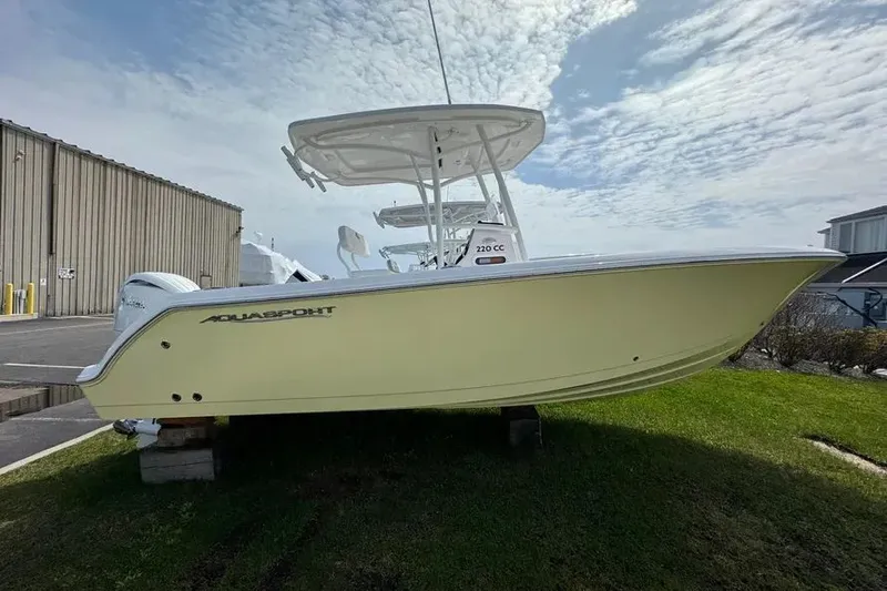 The Image of 2024 Aquasport 2200 CC 1 - 1