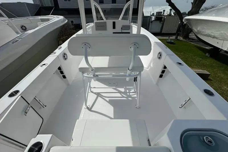 Slide: The Image of 2024 Aquasport 2200 CC 5 - 5