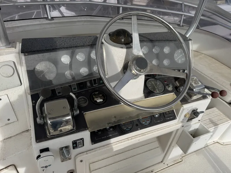 Slide: The Image of 1994 Blackfin 38 Covertible Sport Fisherman 6 - 6