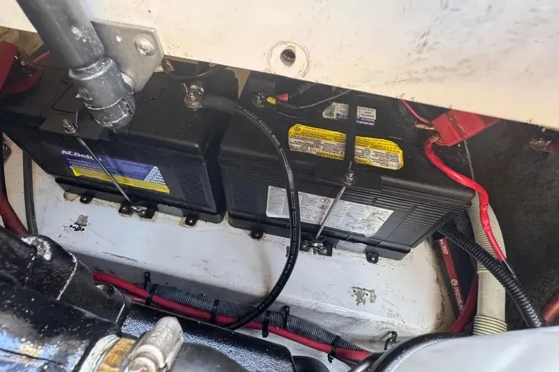 Slide: The Image of 2007 Sea Ray 220 Sundeck 15 - 15