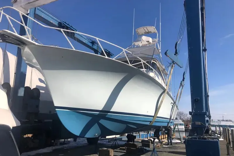 Slide: The Image of 1998 Ocean Yachts 48 Express 10 - 10