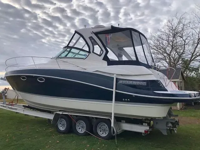 The Image of 2014 Four Winns 355V 1 - 1