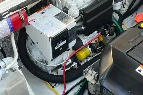 Slide: The Image of 2014 Four Winns 355V 21 - 21