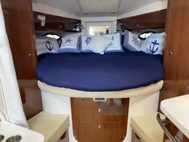 Slide: The Image of 2014 Four Winns 355V 43 - 43