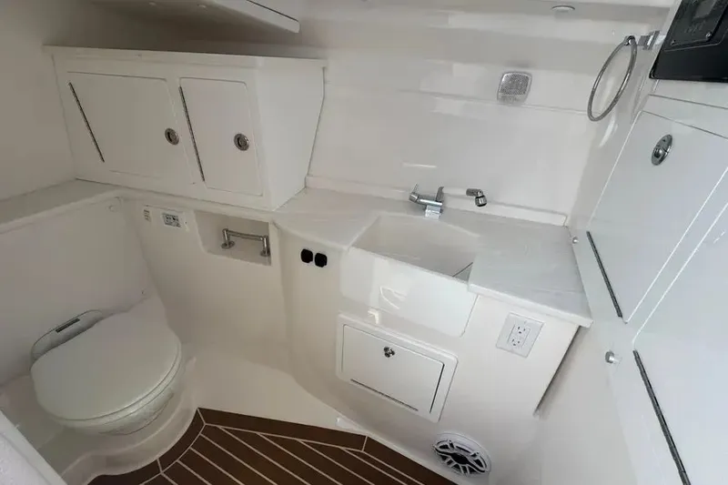 Slide: The Image of 2026 Fountain Powerboats 39 DX 26 - 26