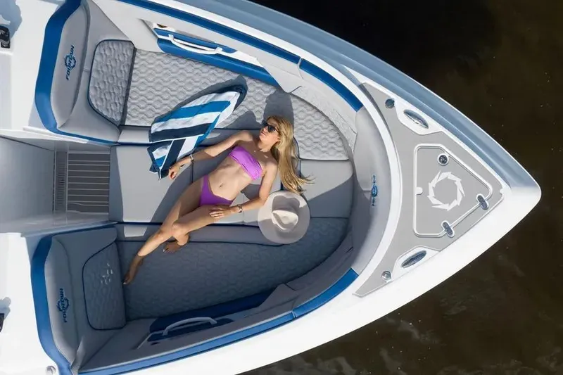 Slide: The Image of 2026 Fountain Powerboats 39 DX 5 - 5