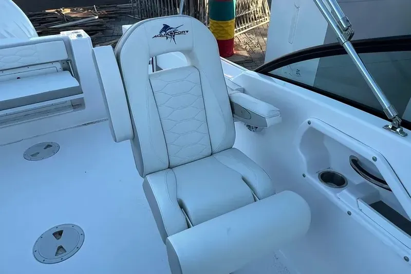 Slide: The Image of 2024 Aquasport 2200 DC 11 - 11