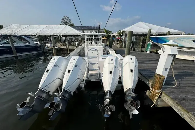 Slide: The Image of 2025 Twin Vee 400 GFX 13 - 13