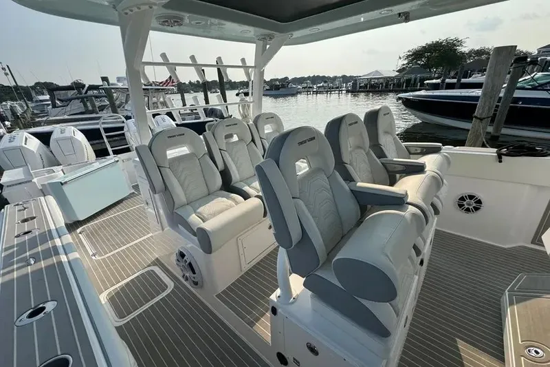 Slide: The Image of 2025 Twin Vee 400 GFX 7 - 7