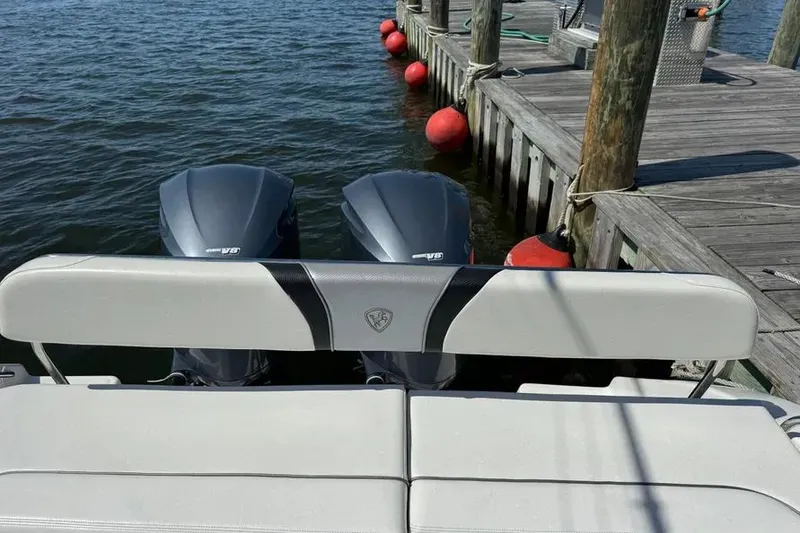 Slide: The Image of 2015 Century 3200 Center Console 11 - 11