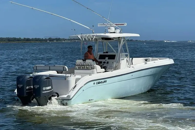 Slide: The Image of 2015 Century 3200 Center Console 8 - 8