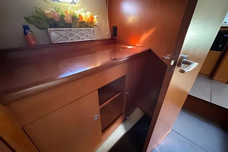 Slide: The Image of 2012 Prestige 440 S 25 - 25