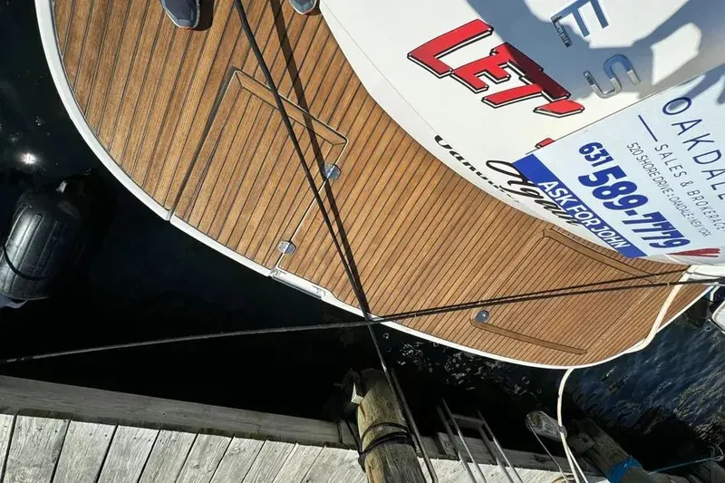 Slide: The Image of 2012 Prestige 440 S 5 - 5