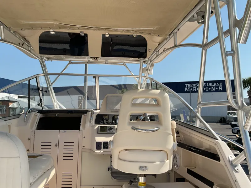 Slide: The Image of Grady-White Marlin 300 2006 - 10