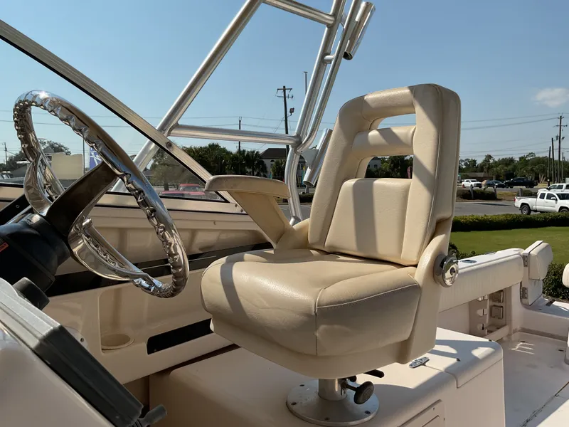 Slide: The Image of Grady-White Marlin 300 2006 - 11