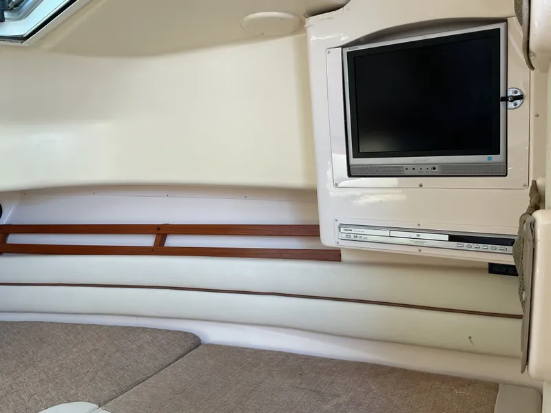 Slide: The Image of Grady-White Marlin 300 2006 - 19