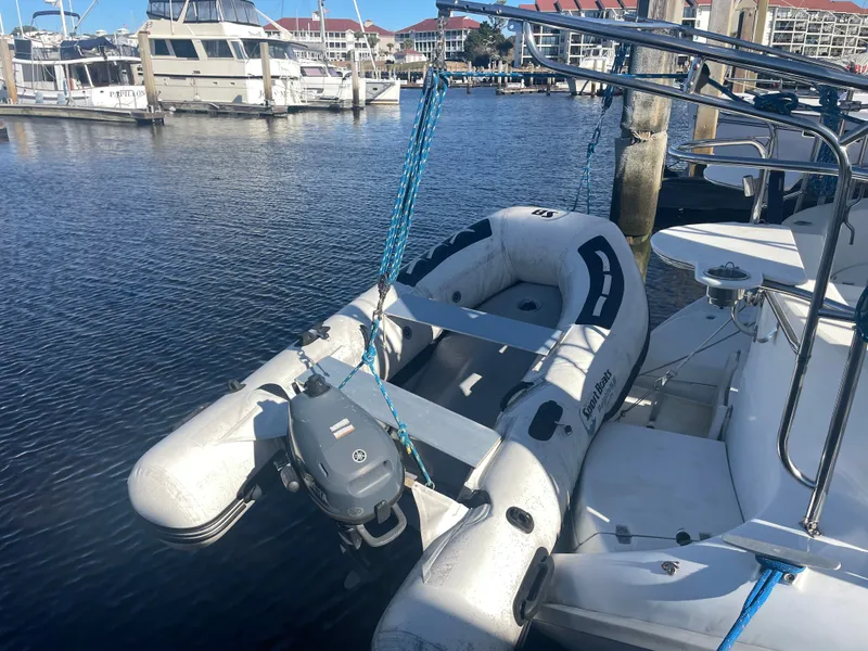 Slide: The Image of Hunter 410 1998 - 7