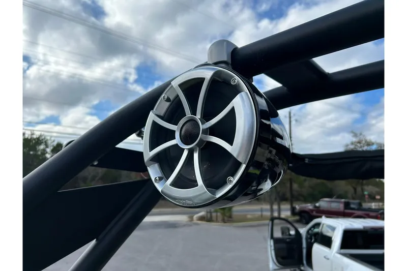 Slide: The Image of ATX 22 Type-S 2021 boat speaker against a cloudy sky background. - 51