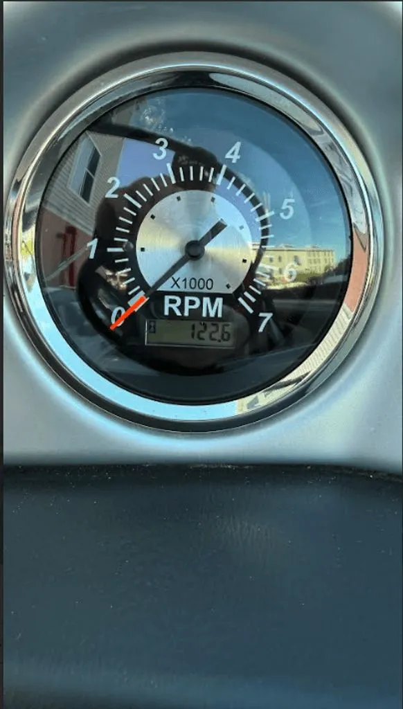 Slide: The Image of NauticStar 243 DC Sport Deck DB 2023 - 10