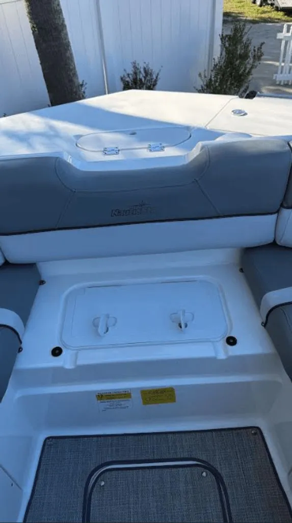 Slide: The Image of NauticStar 243 DC Sport Deck DB 2023 - 13