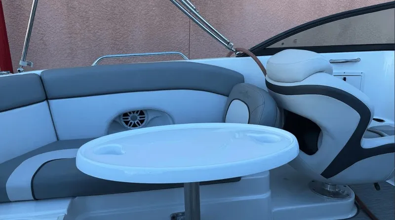 Slide: The Image of NauticStar 243 DC Sport Deck DB 2023 - 15