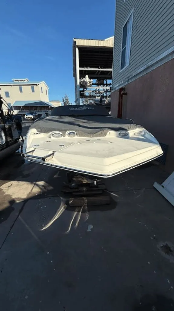 Slide: The Image of NauticStar 243 DC Sport Deck DB 2023 - 19