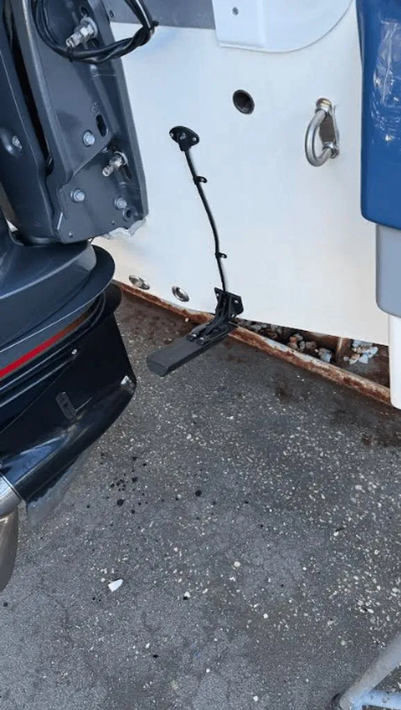 Slide: The Image of NauticStar 243 DC Sport Deck DB 2023 - 21