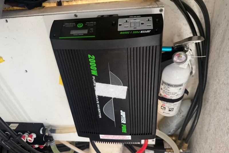 Slide: The Image of Clearwater 2800, 2024 model, featuring a 2000W pure sine wave inverter and fire extinguisher. - 21