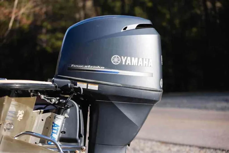 Slide: The Image of 2015 Bay Rider 2060 boat with Yamaha four-stroke outboard motor. - 9