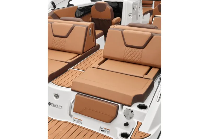 Slide: The Image of Dashboard display of a 2024 Yamaha Boats 252SE showing speed and engine hours. - 6