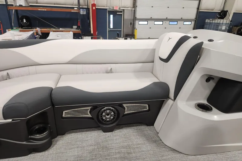 Slide: The Image of Dashboard of 2026 Tahoe Pontoon 25E85 LTZ with gauges and controls. - 38