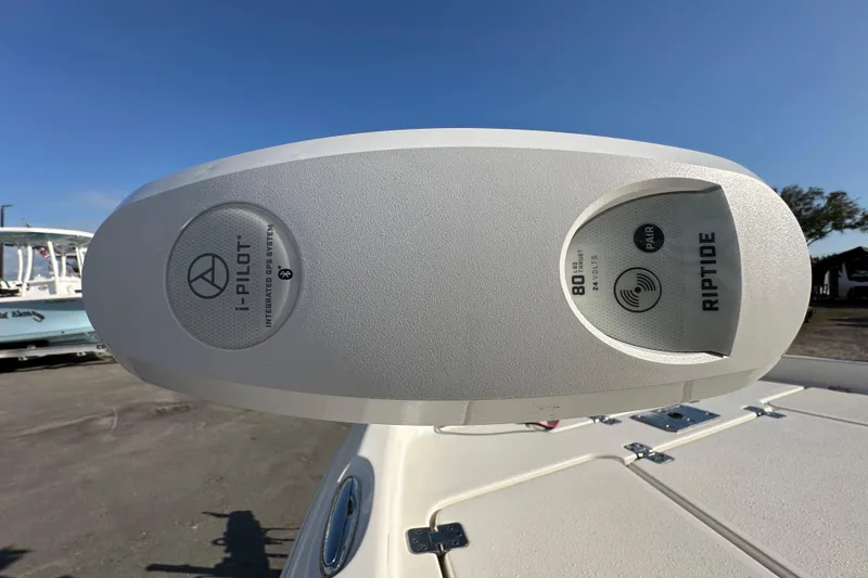 Slide: The Image of 2022 NauticStar 195 XTS boat with i-Pilot GPS system and Riptide motor. - 59