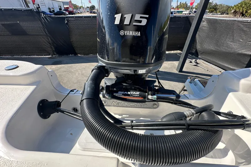 Slide: The Image of 2022 NauticStar 195 XTS boat with Yamaha 115 engine and SeaStar hydraulic steering. - 85