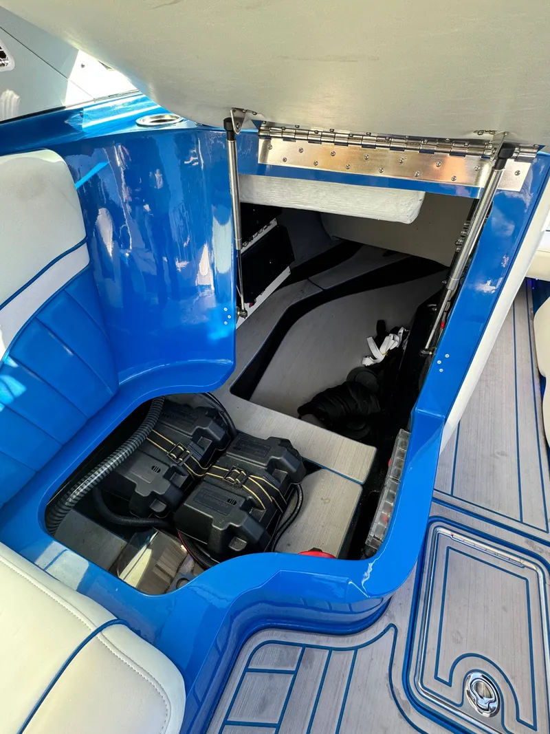 Slide: The Image of MB Sports B-52 2023 - 18