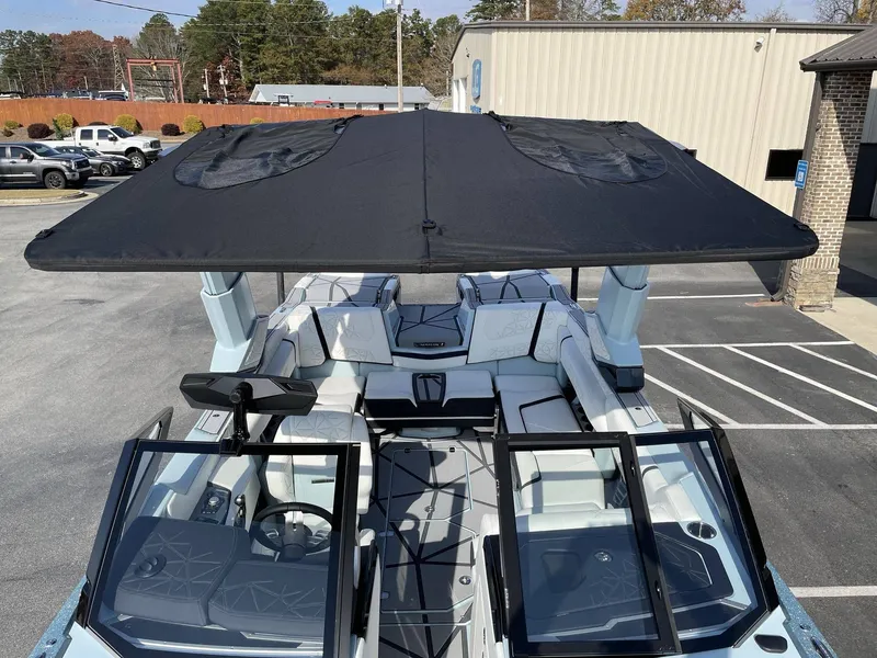 Slide: The Image of Nautique Super Air Nautique G23 Paragon 2026 - 28