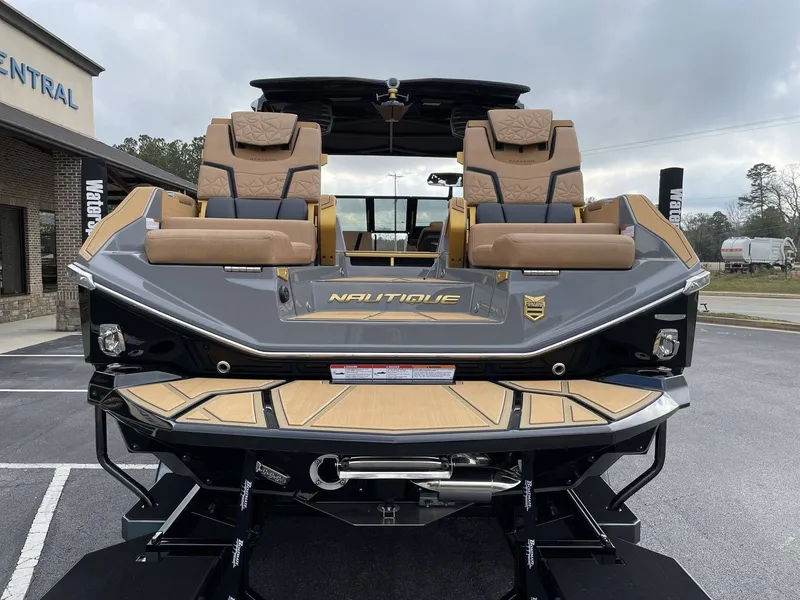Slide: The Image of Nautique Super Air Nautique G25 Paragon 2026 - 20
