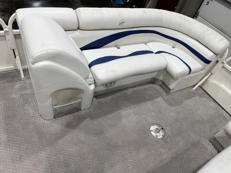 Slide: The Image of Starcraft 226 Elite 2006 - 12