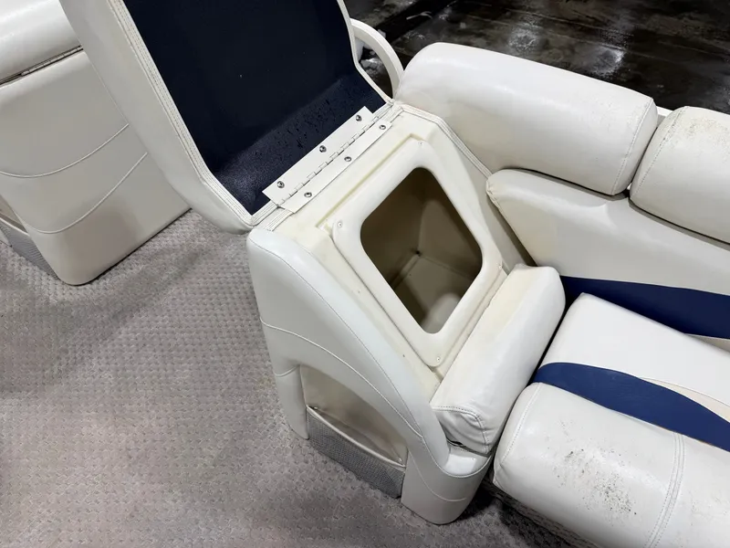 Slide: The Image of Starcraft 226 Elite 2006 - 13