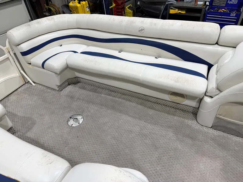 Slide: The Image of Starcraft 226 Elite 2006 - 15