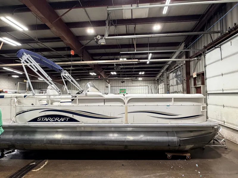 Slide: The Image of Starcraft 226 Elite 2006 - 17