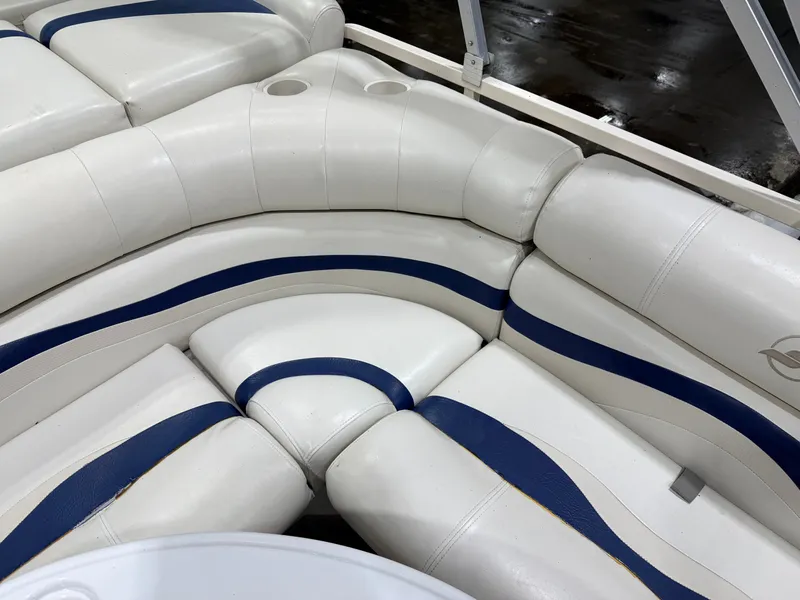 Slide: The Image of Starcraft 226 Elite 2006 - 29