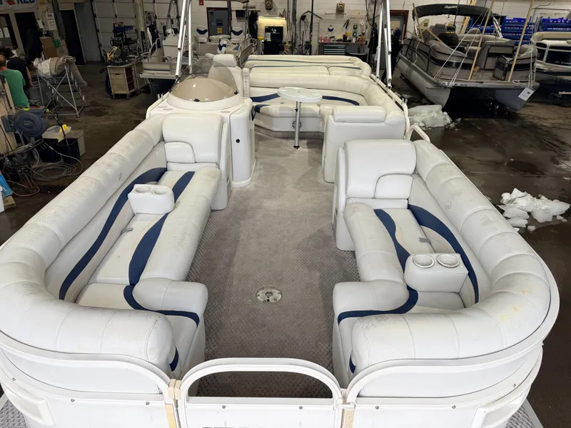 Slide: The Image of Starcraft 226 Elite 2006 - 3