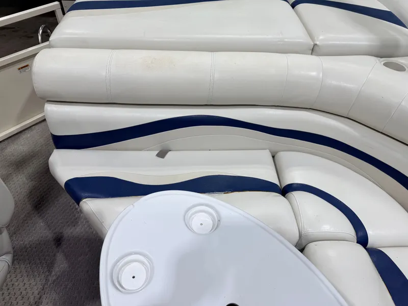 Slide: The Image of Starcraft 226 Elite 2006 - 30