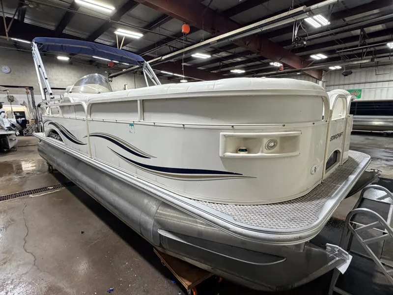 Slide: The Image of Starcraft 226 Elite 2006 - 53